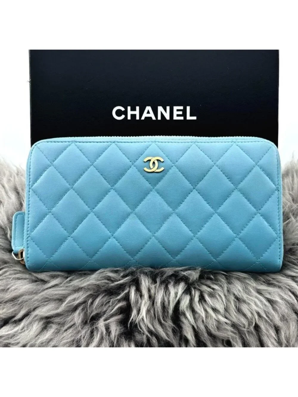 Chanel Wallet Quilted Round Zip LB